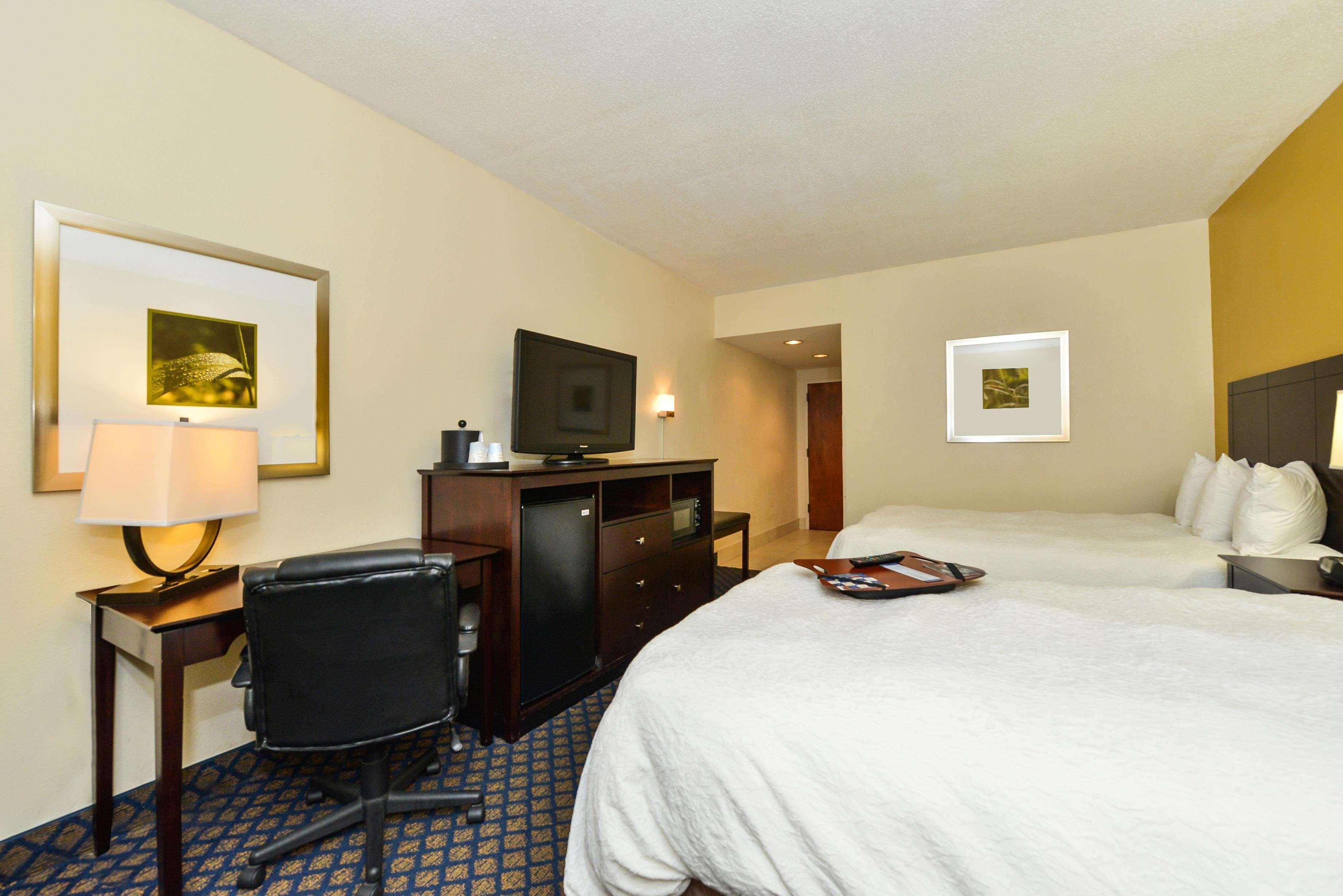 Hampton Inn Petersburg-Fort Gregg Adams Exterior foto
