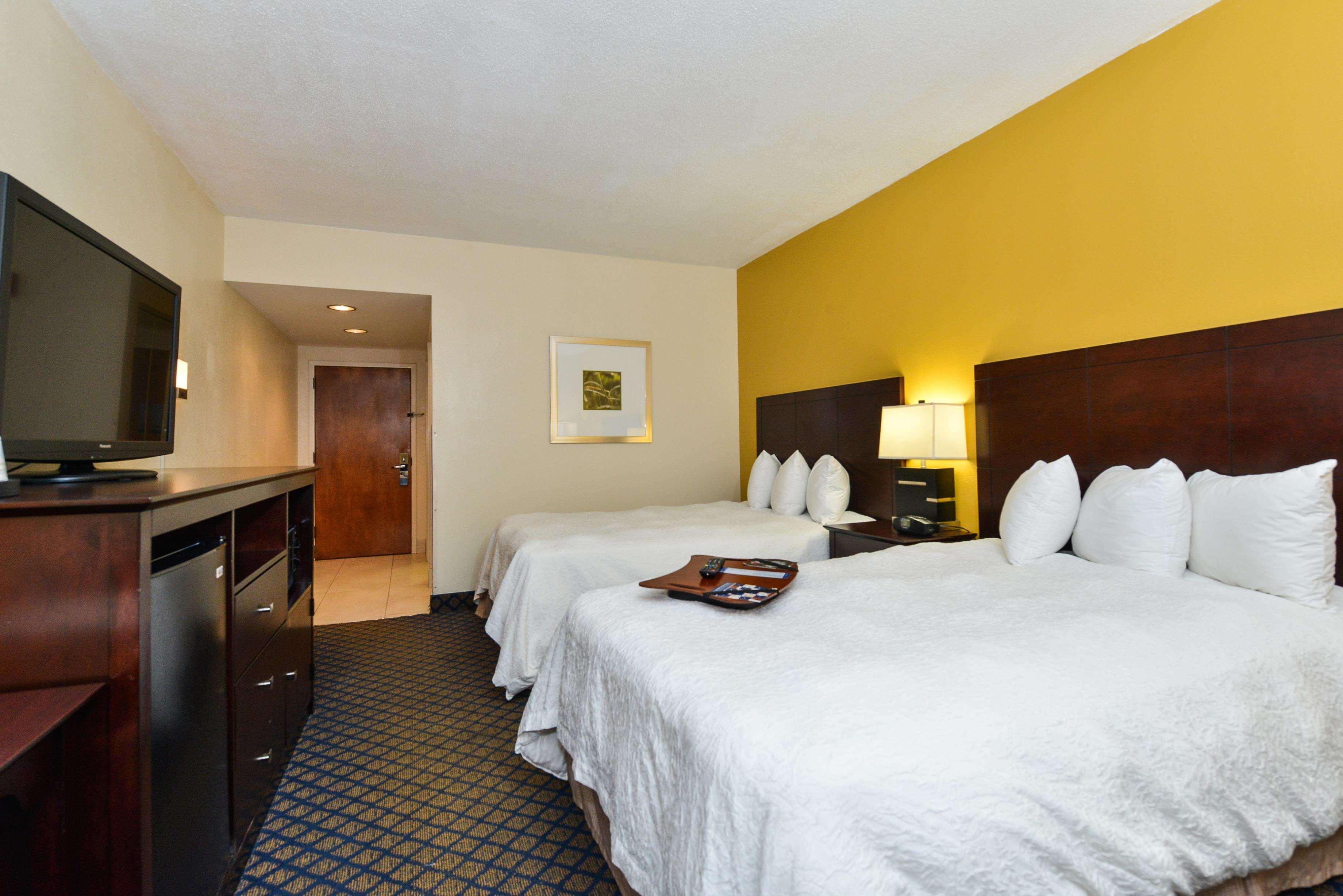 Hampton Inn Petersburg-Fort Gregg Adams Exterior foto